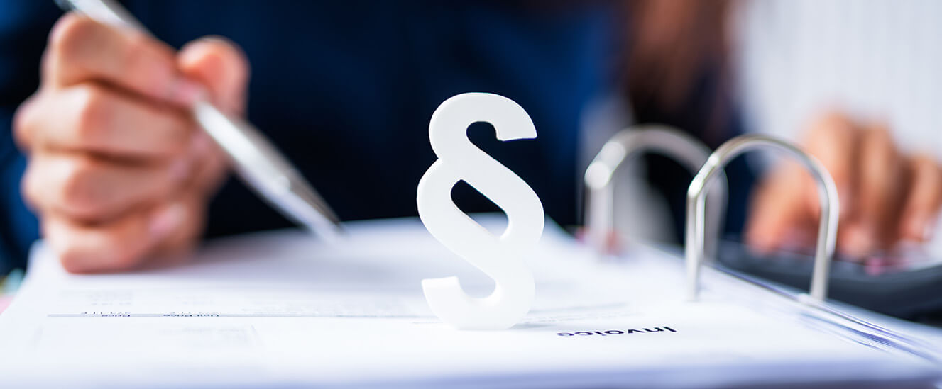Rechte und Pflichten der SBV | © 2021 Matej Kastelic/Shutterstock. No use without permission. (Schmuckbild)