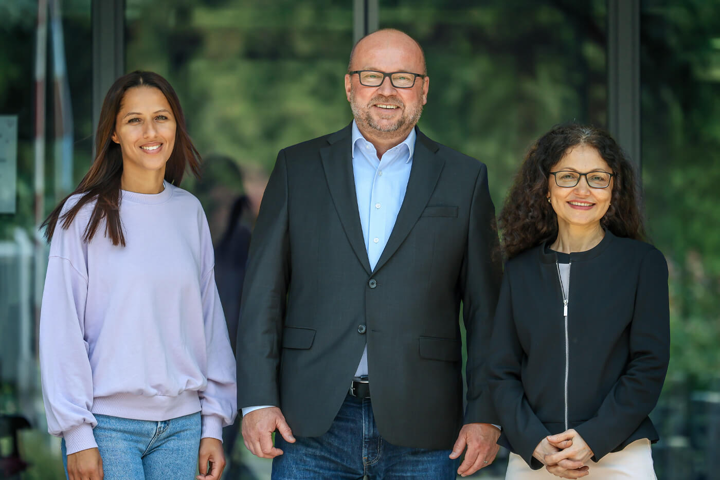 Chahrazad Hsini (Leitung des Sozialbegleitenden Dienstes des Gemeindestiftes), Dieter Ritter (Fachberater für Inklusion EAA und Sevgi Eker (IFD Sehen)