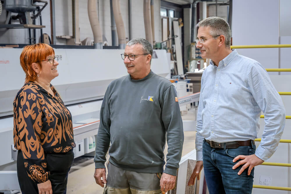 Nicole Peter, Stefan Baches und Hans-Wilhelm Klomp im Gespräch