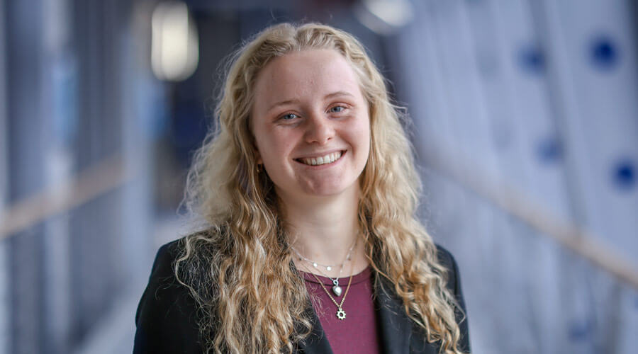 Alina Süß, Foto: Rupert Oberhäuser Portraitfoto von Alina Süß