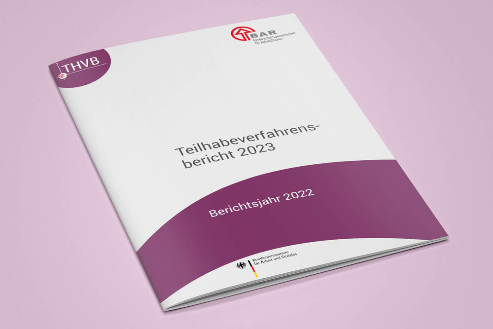 Abbildung eines gedruckten Exemplars des Teilhabeverfahrensberichts